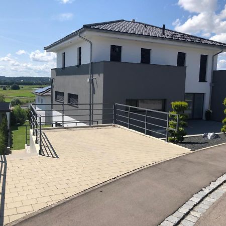 Moderne Ferienwohnung Mit Terrasse Und Garten Verwaltungsgemeinschaft Haldenwang Екстериор снимка