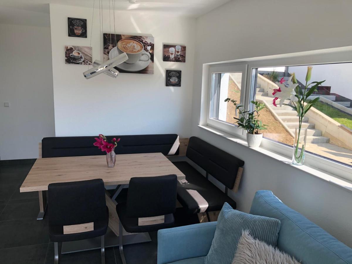 Moderne Ferienwohnung Mit Terrasse Und Garten Verwaltungsgemeinschaft Haldenwang Екстериор снимка