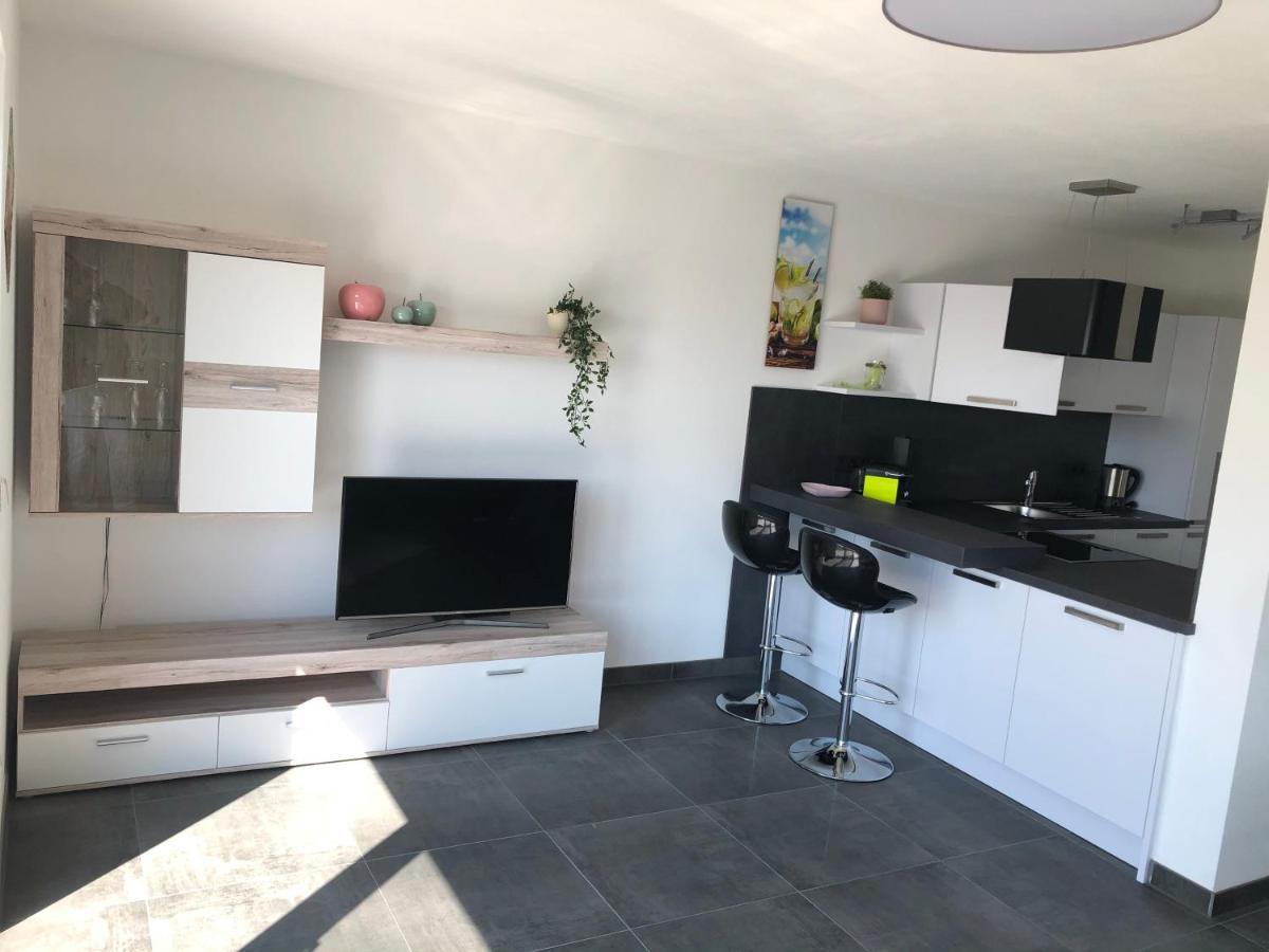 Moderne Ferienwohnung Mit Terrasse Und Garten Verwaltungsgemeinschaft Haldenwang Екстериор снимка